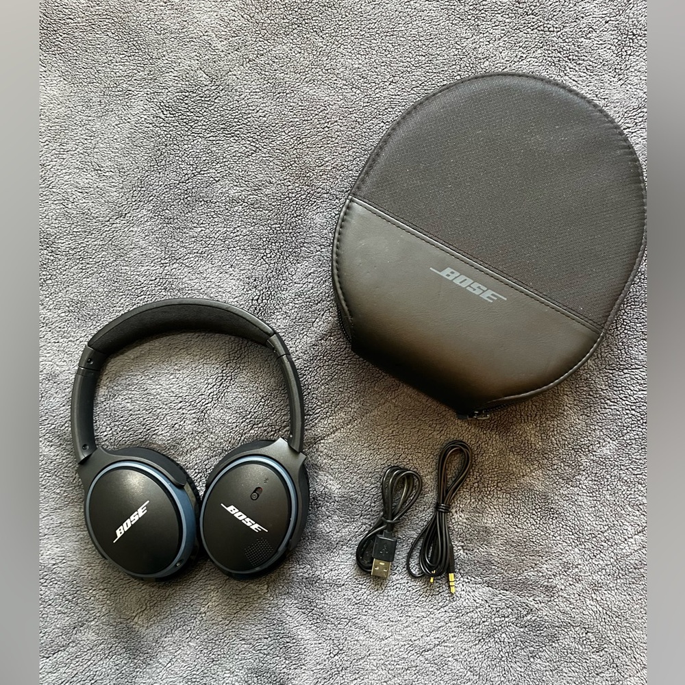 Bose Soundlink II Wireless Over the Ear Headphones